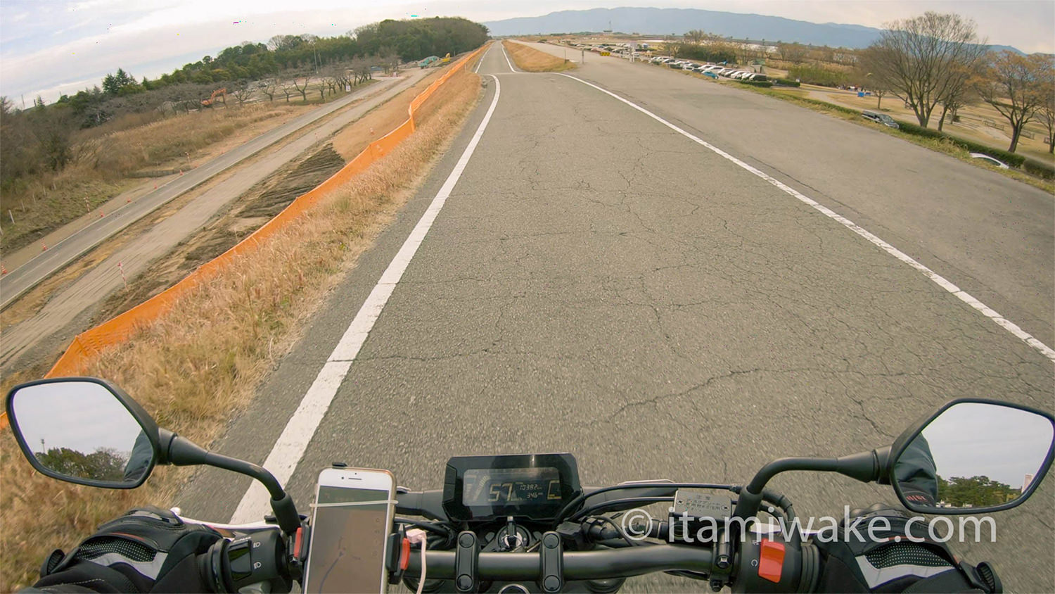 CB250Rに乗って砂丘を目指す