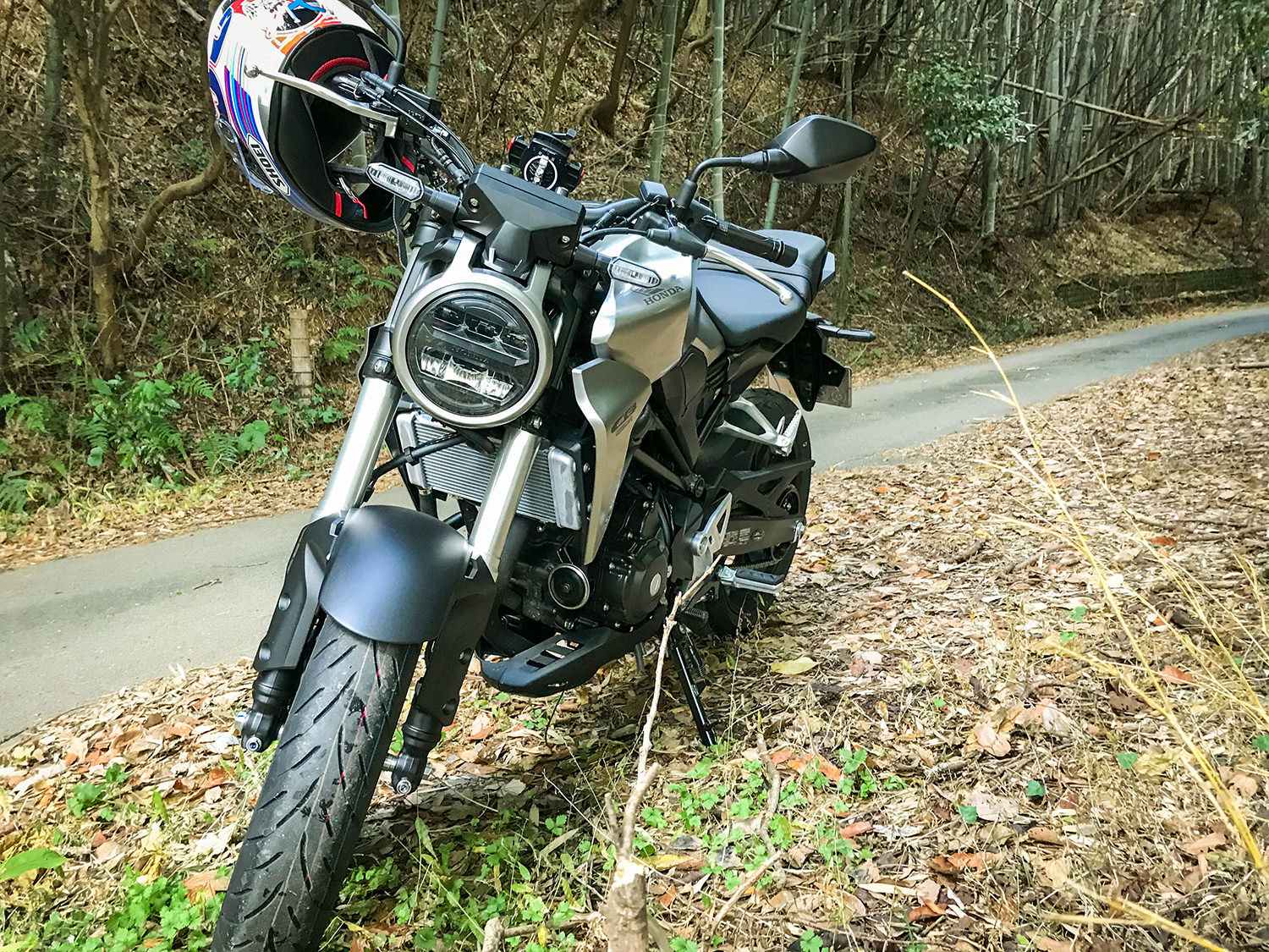 CB250Rの正面