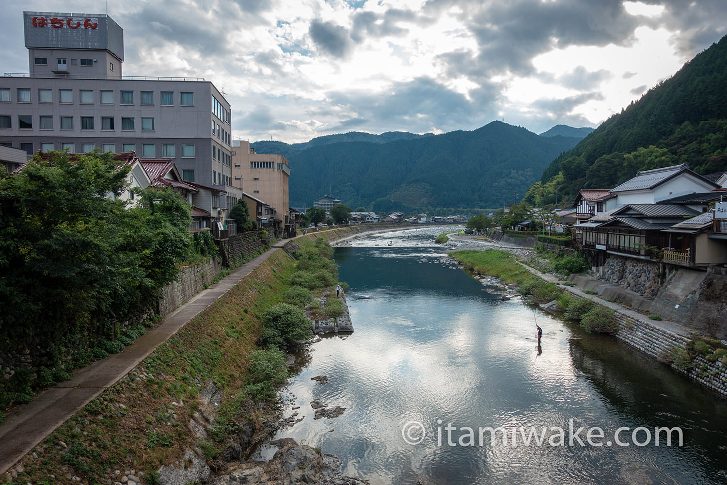 長良川