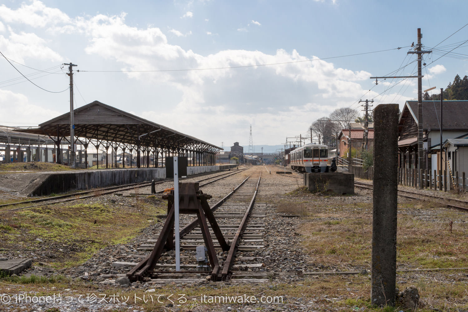 貨物列車積み下ろし場