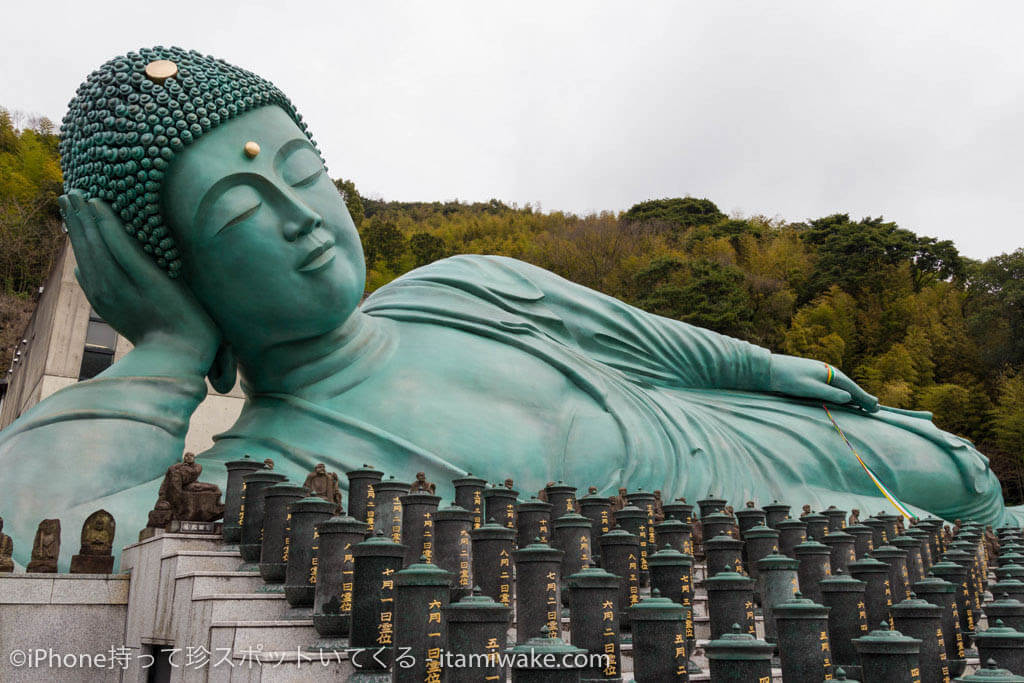 南蔵院の涅槃像