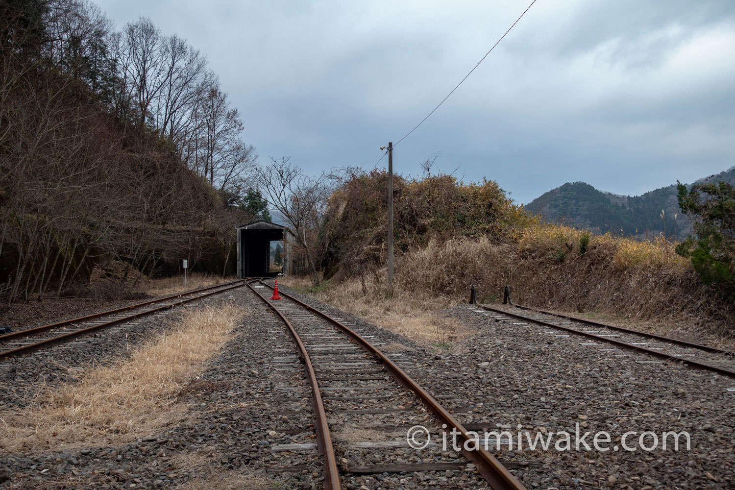 さらに続く線路