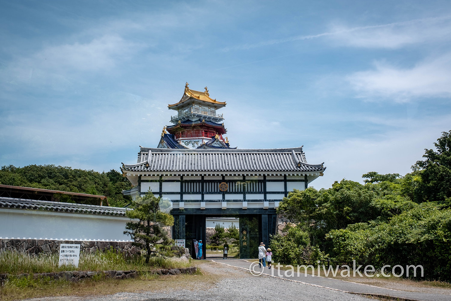 安土城と城門