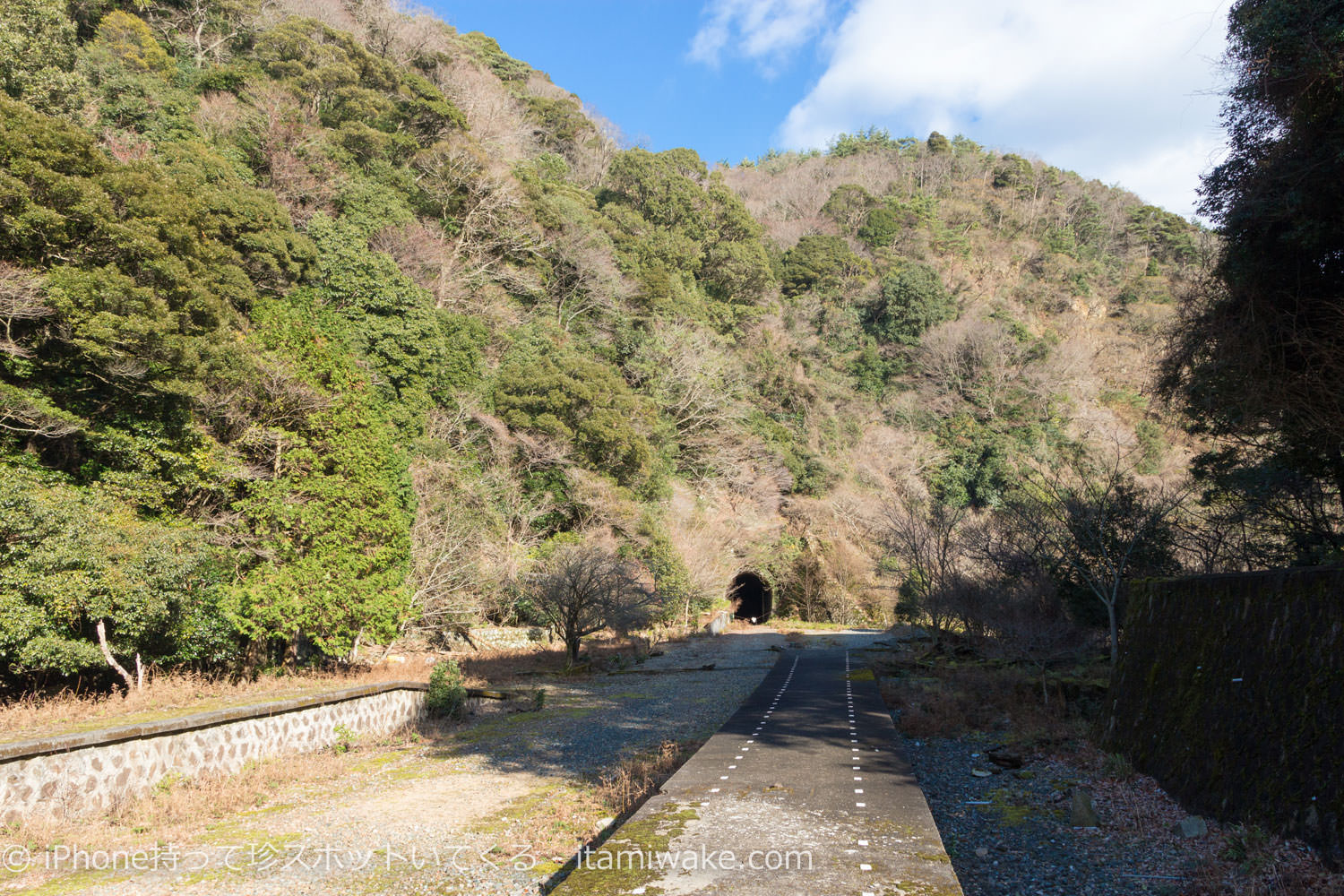 旧青山駅周辺には何もない