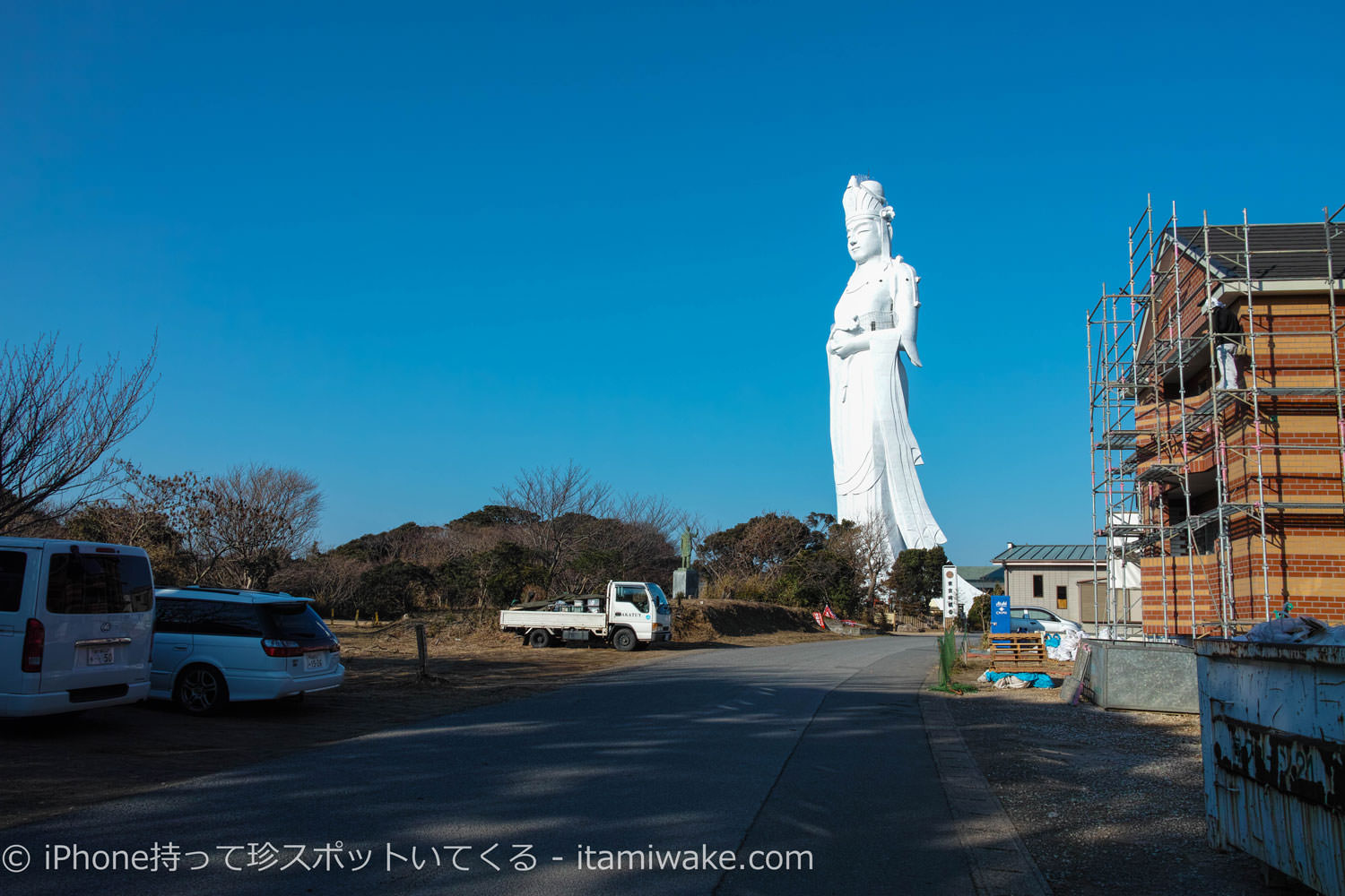 東京湾観音怖すぎ！地上50mのスリル満点な腕展望から東京湾を一望！